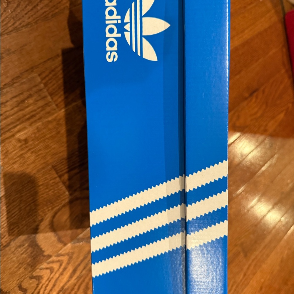 Adidas White and Black Sneakers NWT Campus 00s - Picture 14 of 14